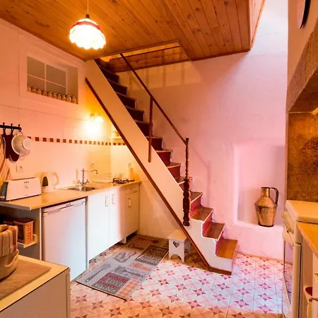 Atelier - House In Belém *